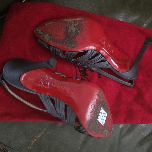 Shoes - Picture 7 of 8